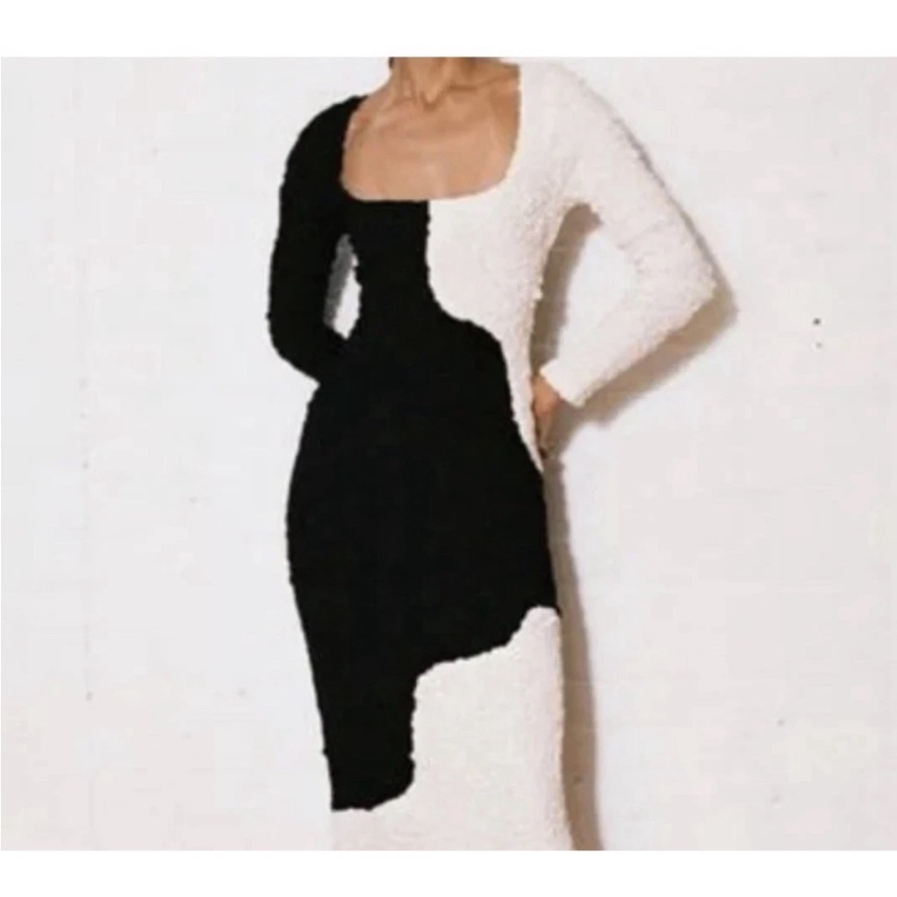 Papermoon Monochrome Womens‎ Long Sleeve Dress Small Cruella Vibes Crinkle Hoco